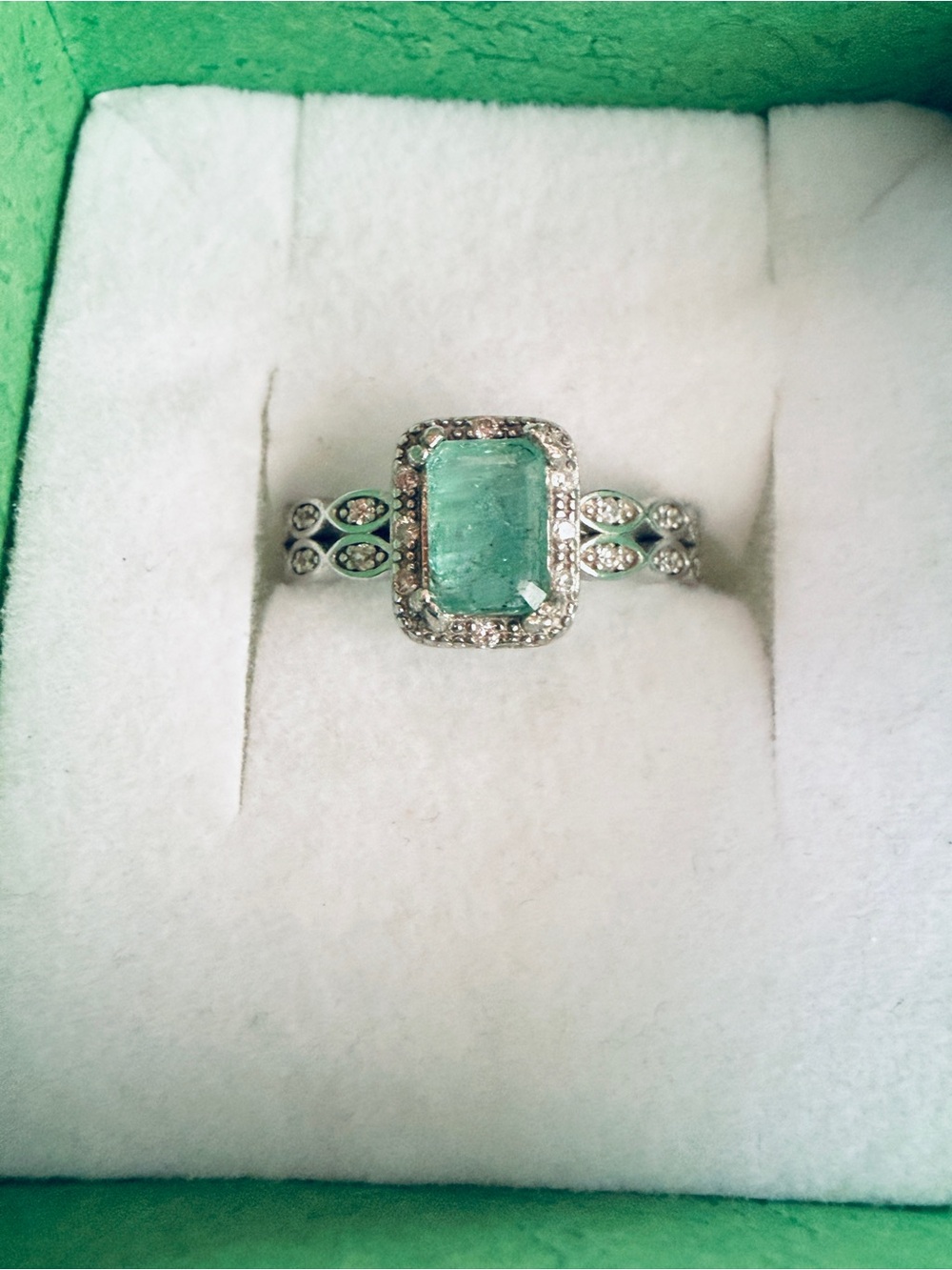 925 Sterling Silver Green Emerald Halo Ring